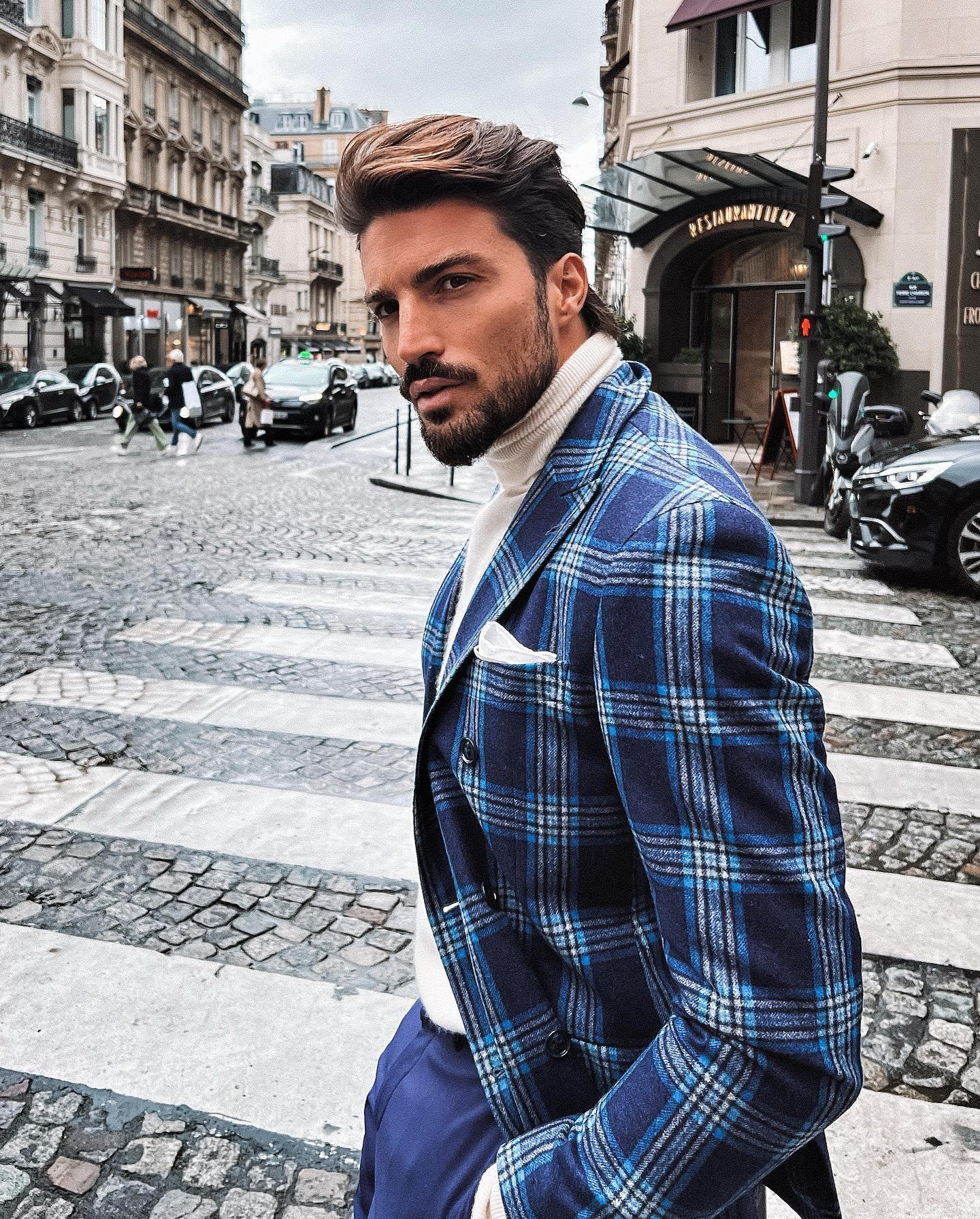 MDV.eth - A little classy blue for our first day of #PFW during our anniversary